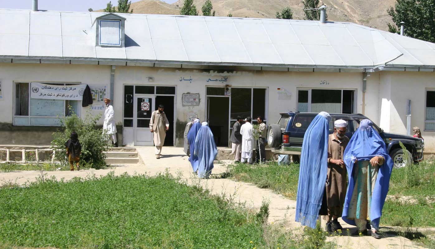 Afghanistan’s health facilities receive international support to continue providing services